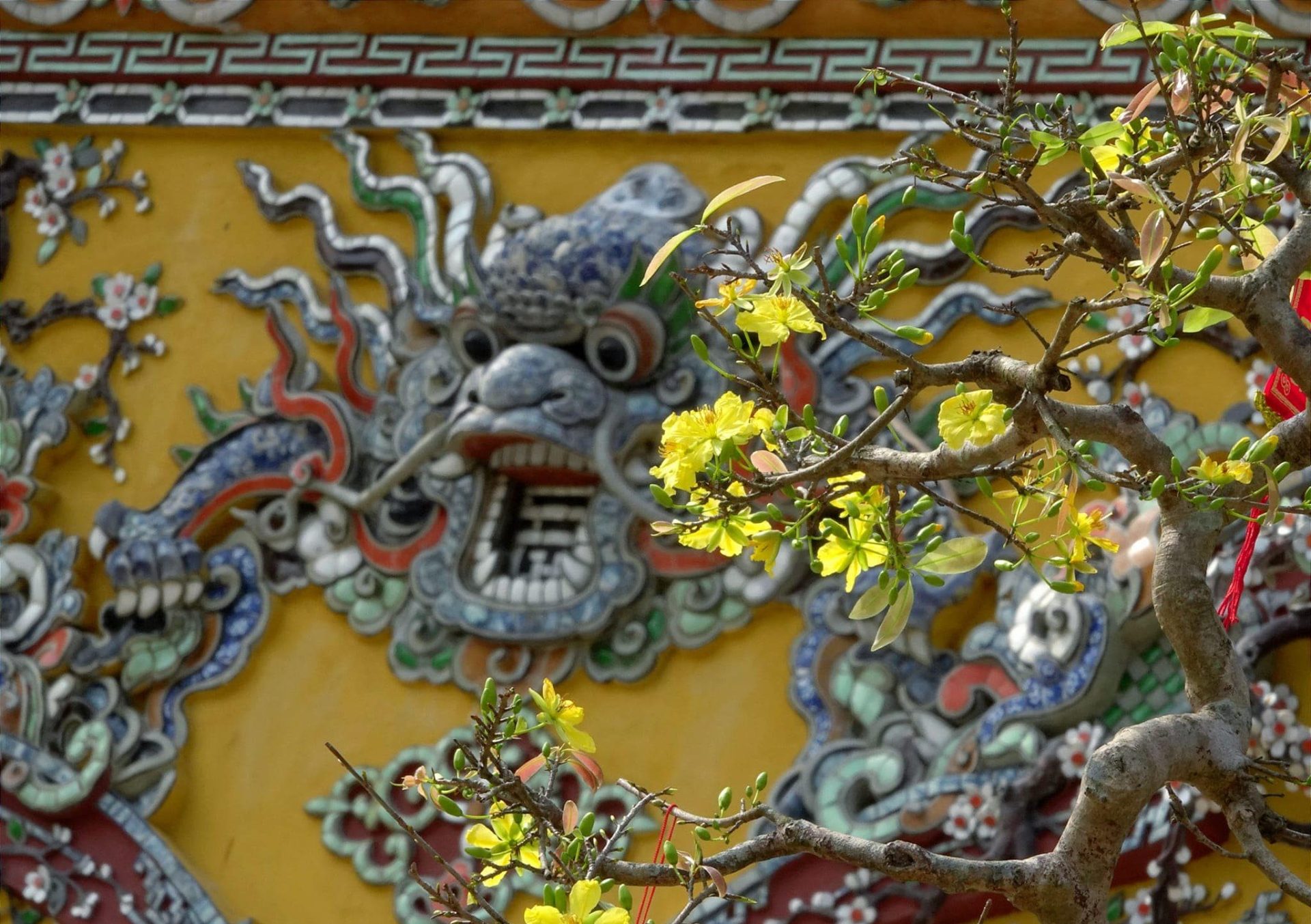 Kien Trung Palace- Hue Private Taxi Travel