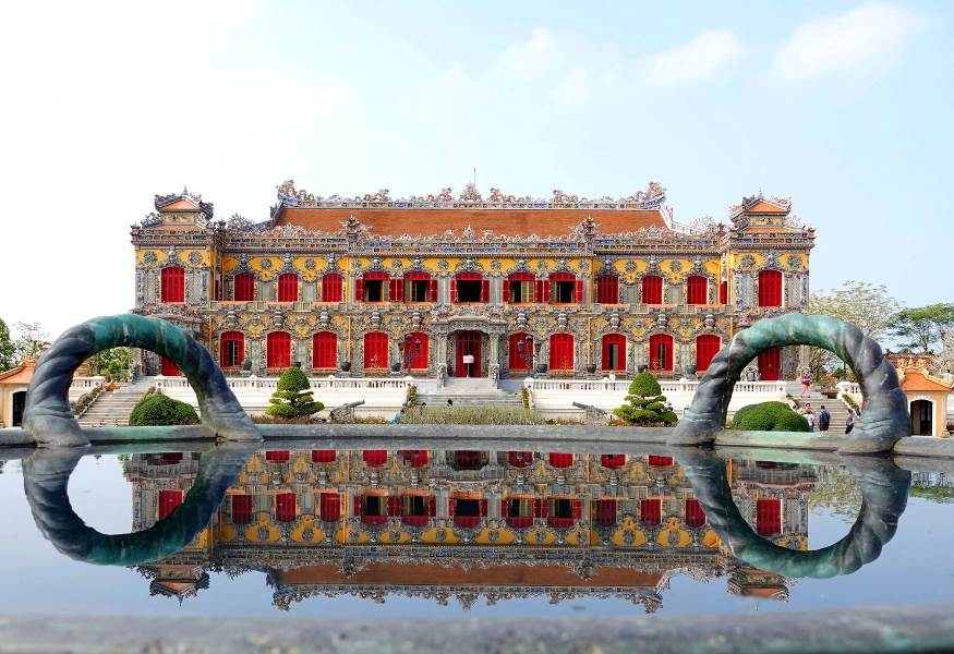 Kien Trung Palace- Hue Private Taxi Travel