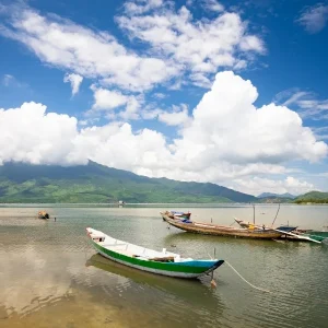 Hue To My Son Sanctuary By Taxi - Hue Private Taxi