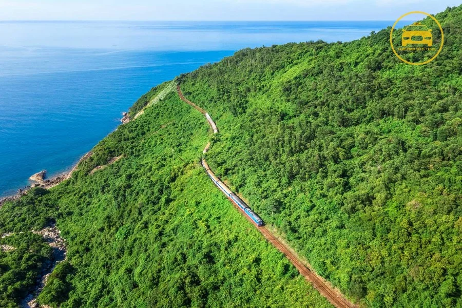 Phong Nha To Hoi An Taxi Transfer - Hue Private Taxi