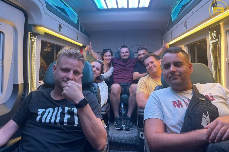 Da Nang Airport Transfer By Limousine - Hue Private Taxi