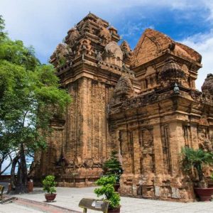 Da Nang To Nha Trang By Limousine - Hue Private Taxi