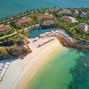 Hoi An To Nha Trang Luxury Car - Hue Private Taxi