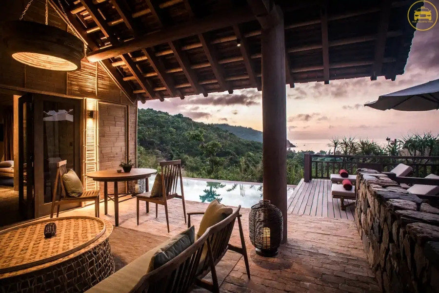 Hoi An to Phu Yen By Luxury Car - Hue Private Taxi