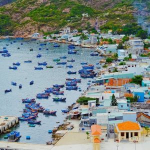 Hoi An to Quy Nhon By Limousine - Hue Private Taxi