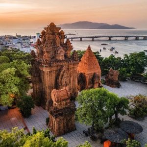 Hue To Nha Trang Luxury Car Transfer - Hue Private Taxi