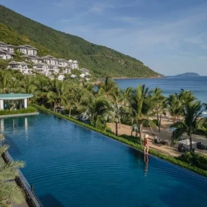 Da Nang Airport To InterContinental Private Luxury Car - Hue Private Taxi