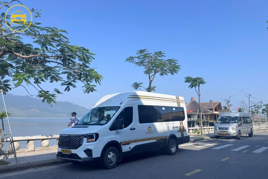 Da Nang To La Vang Limousine Transfer - Hue Private Taxi