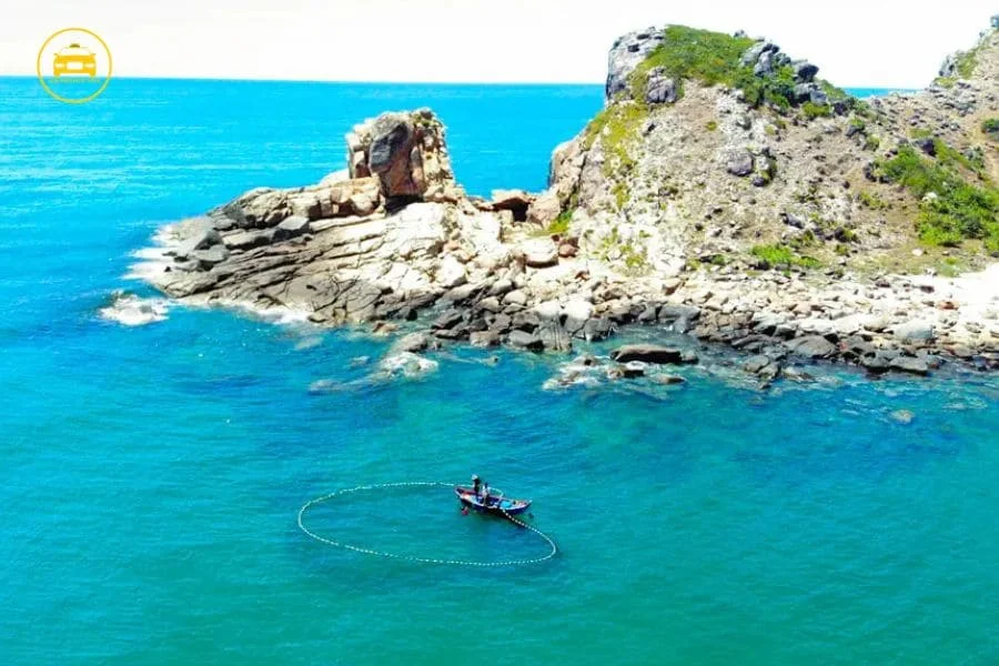 Hue to Quy Nhon limousine - Hue Private Taxi