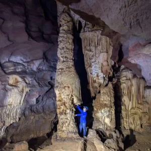 Conquer 4.5 Km Phong Nha Cave By Kayak Tour - Hue Private Taxi