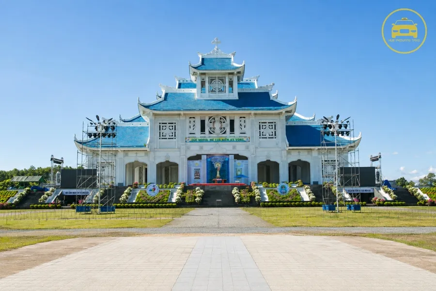 Da Nang To Phong Nha Limousine Transfer - Hue Private Taxi