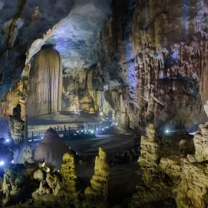 Hoi An To Phong Nha Limousine - Hue Private Car